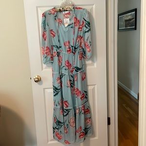 Petite three quarter sleeve maxi dress